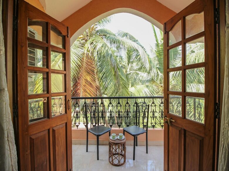 Apartamentos Oyo 10093 Home Pool View 1bhk Calangute