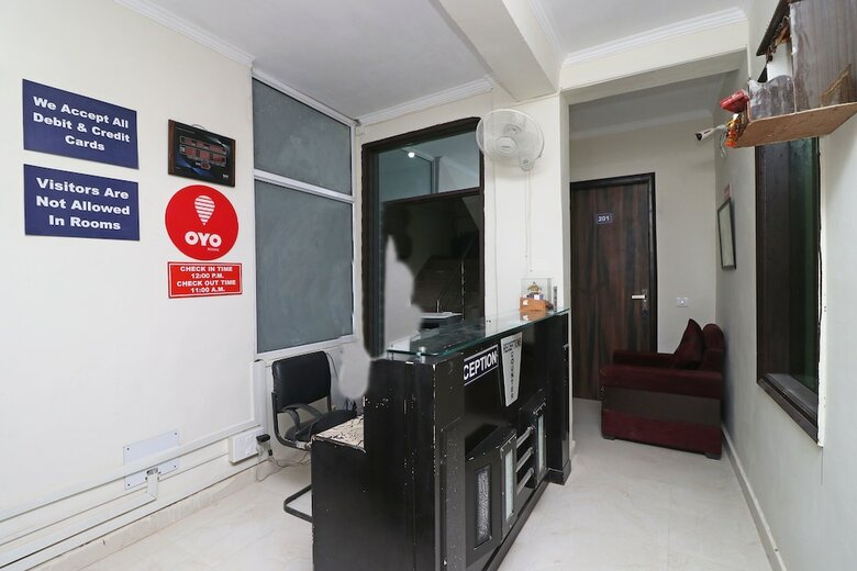Hotel Oyo 10439 Ashoka Palace