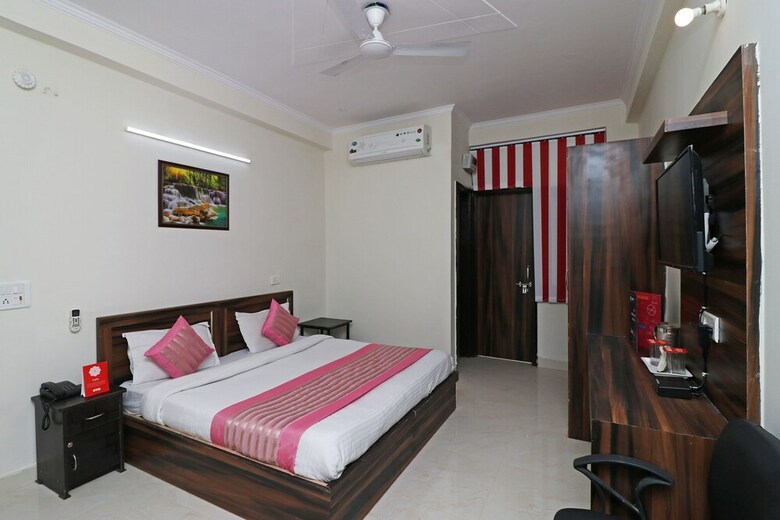 Hotel Oyo 10439 Ashoka Palace