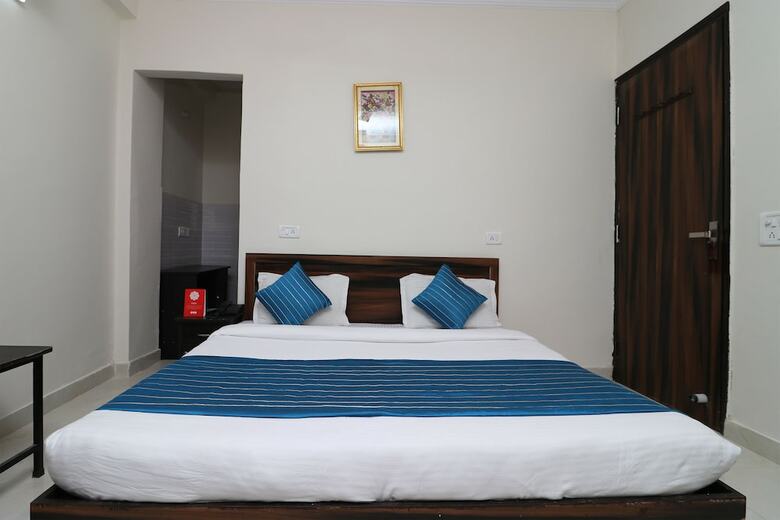 Hotel Oyo 10439 Ashoka Palace