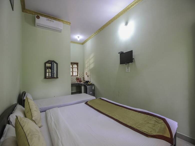 Hotel Oyo 10204 Home Near Calangute Beach
