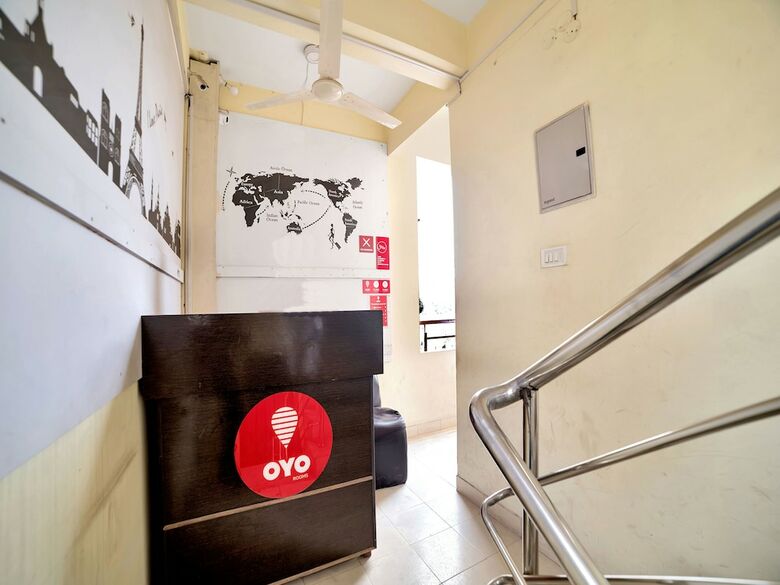 Hotel Oyo 5564 Hitech Suites