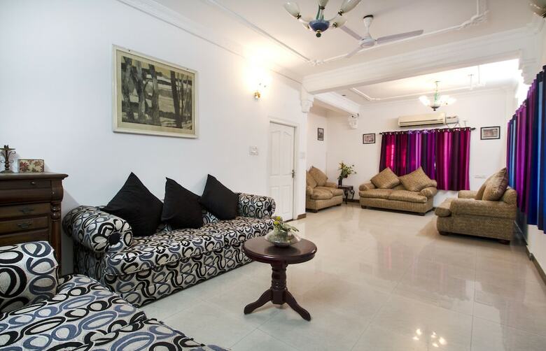 Hotel Oyo 8271 Elite Homes
