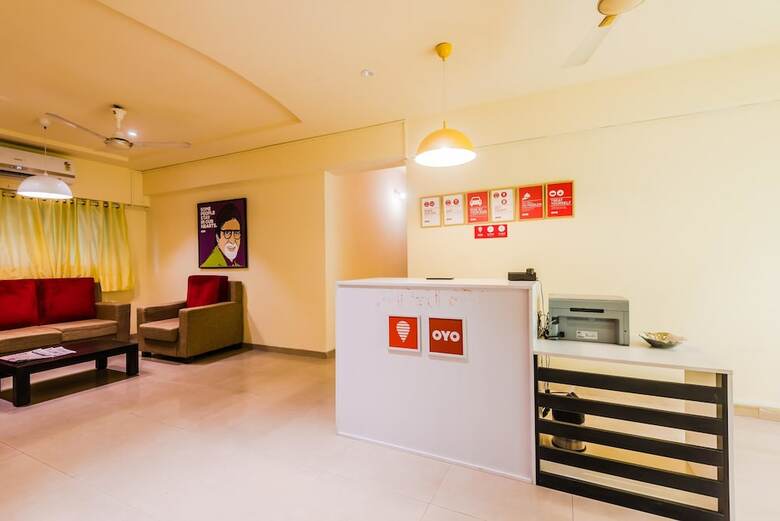 Hotel Oyo Flagship 389 Maitri Park Chembur