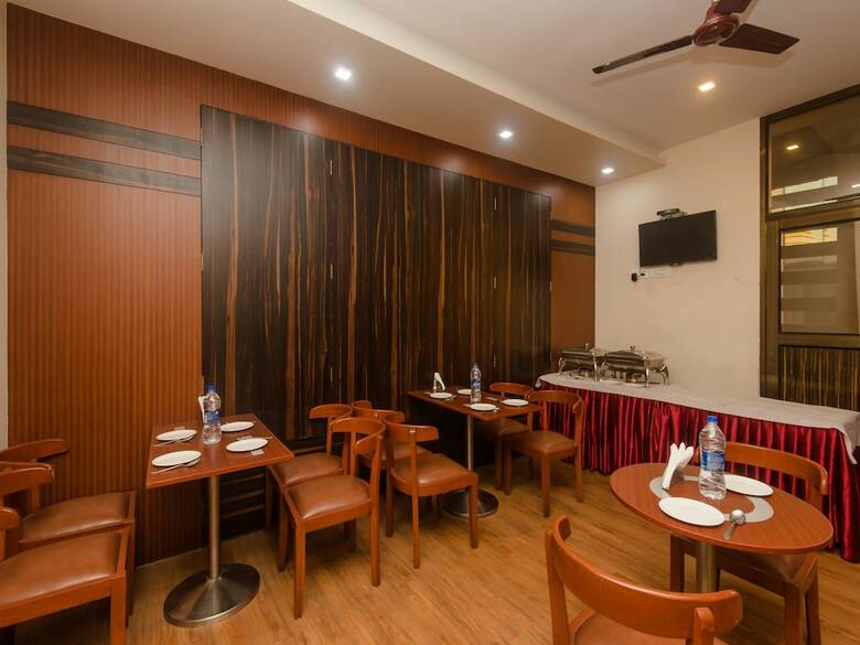 Oyo 3663 Hotel Seven Hills