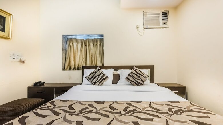 Hotel Oyo 488 Andheri