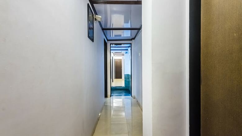 Hotel Oyo 488 Andheri