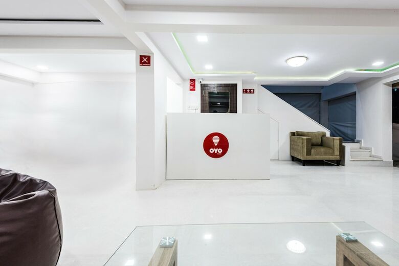 Hotel Oyo 5012 Lake View Residency