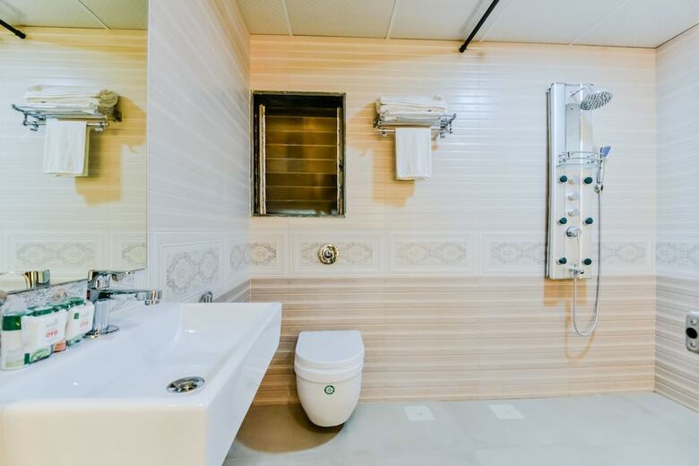 Hotel Oyo 5012 Lake View Residency
