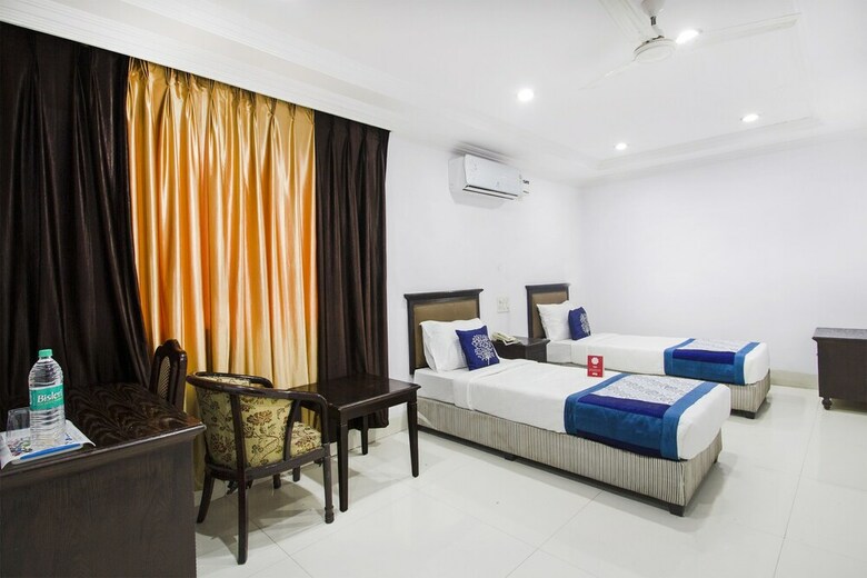 Hotel Srinivasa Central
