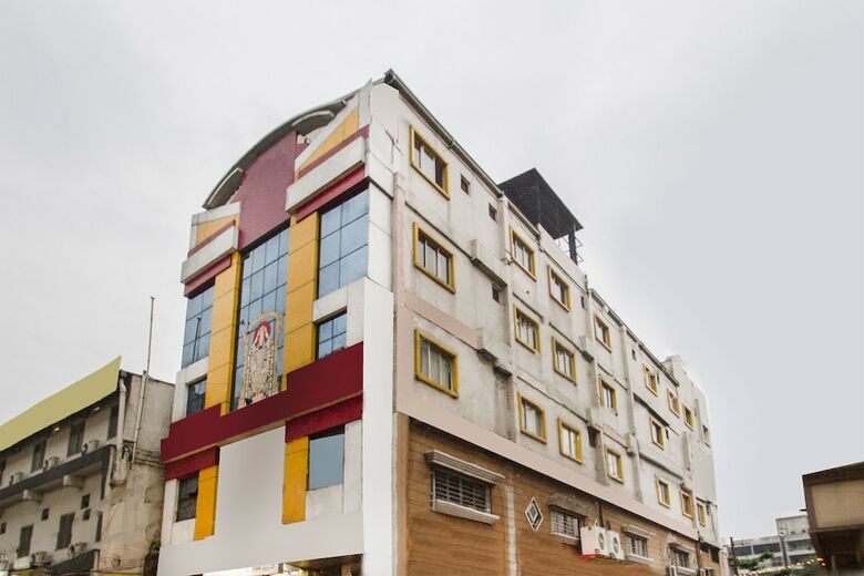 Hotel Srinivasa Central