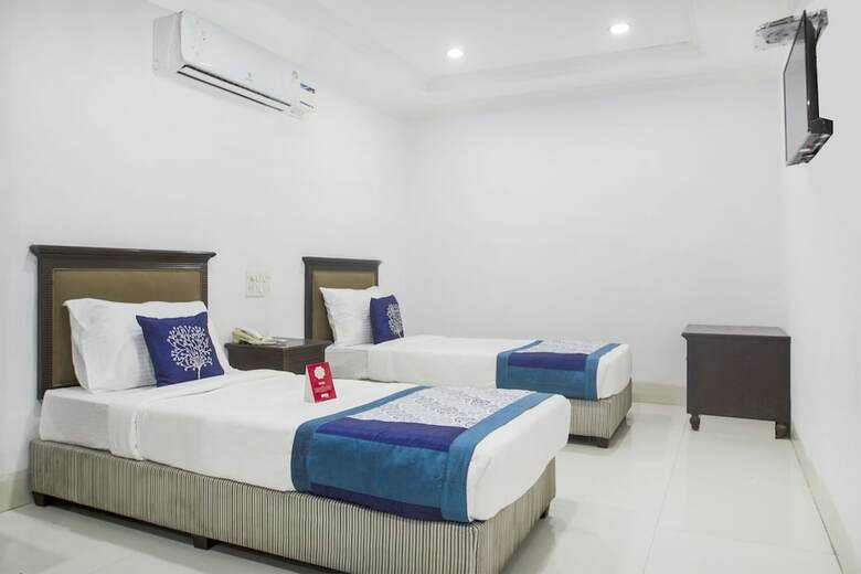Hotel Srinivasa Central