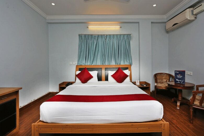 Oyo 7552 Hotel Svm Grand