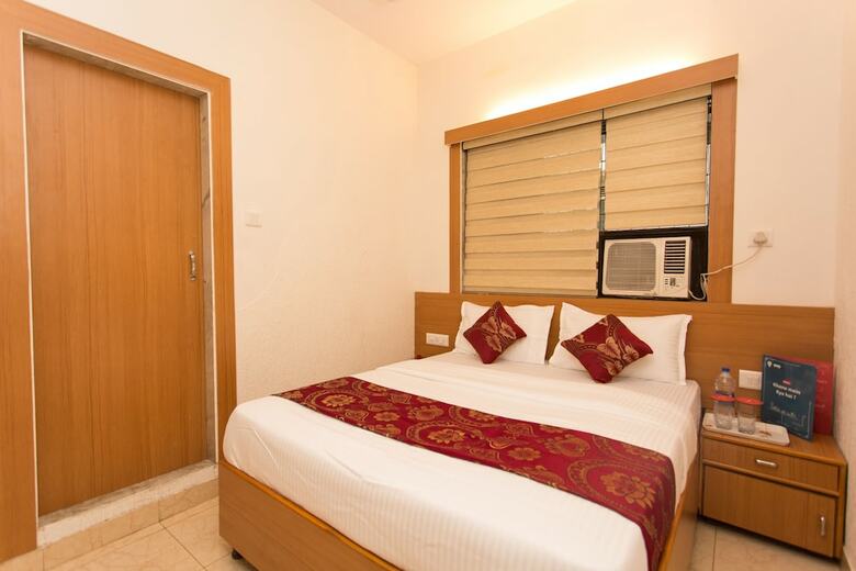 Oyo 8755 Hotel Red Palms