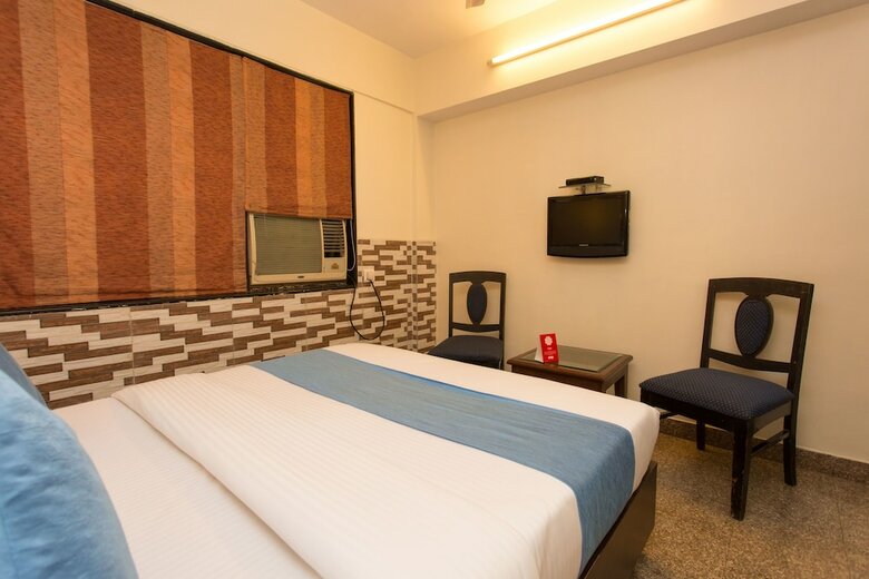Hotel Oyo 8850 J K Regency