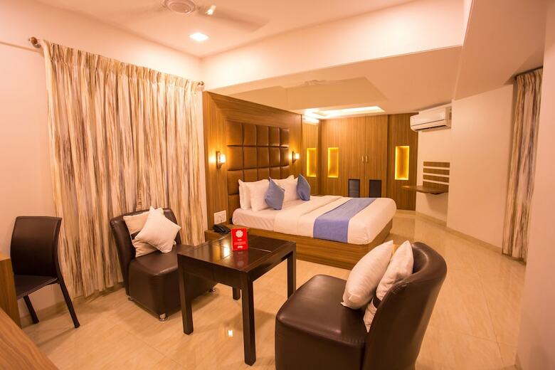 Hotel Oyo 8850 J K Regency