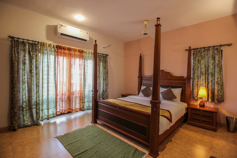 Hotel Oyo 10871 Home Luxurious 3bhk Dona Paula