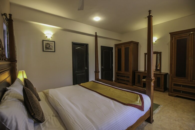 Hotel Oyo 10871 Home Luxurious 3bhk Dona Paula