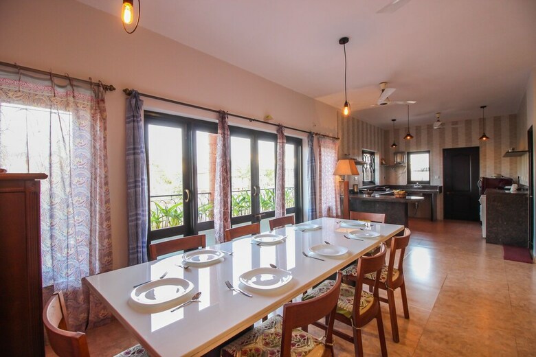 Hotel Oyo 10871 Home Luxurious 3bhk Dona Paula