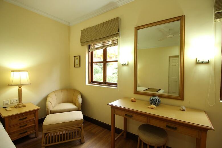 Oyo 10785 Home Bright 1 Bhk Sunset Beach
