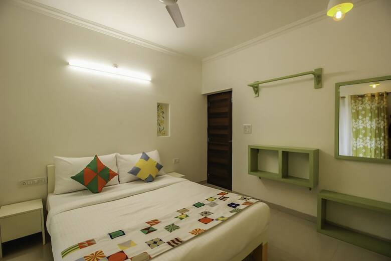 Apartamentos Oyo 10966 Home Poolside Paradise 2bhk Siolim