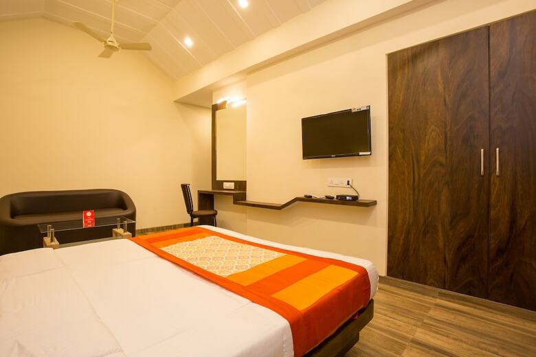 Hotel Oyo 7156 Hill View Residency
