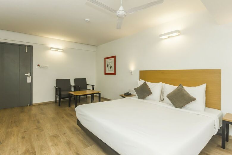 Hotel Oyo Townhouse 021 Bombay Exhibition Centre