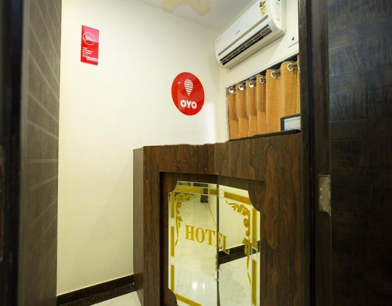 Oyo 7153 Hotel Amber