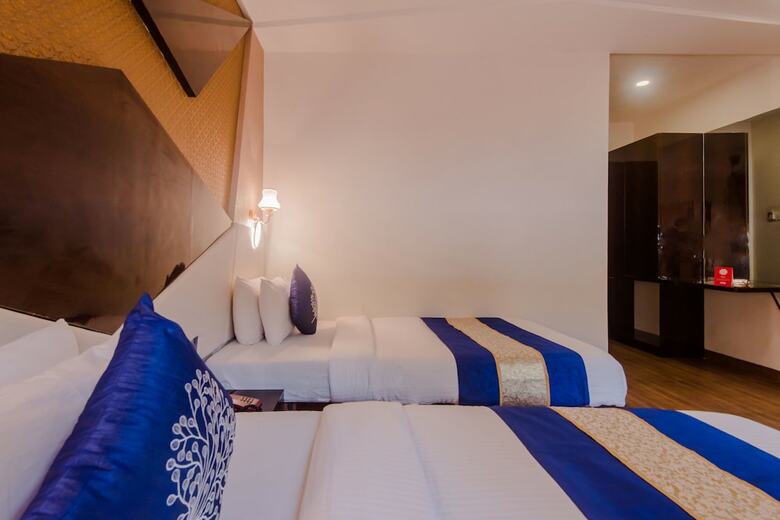 Oyo 10166 Hotel D69 Residency