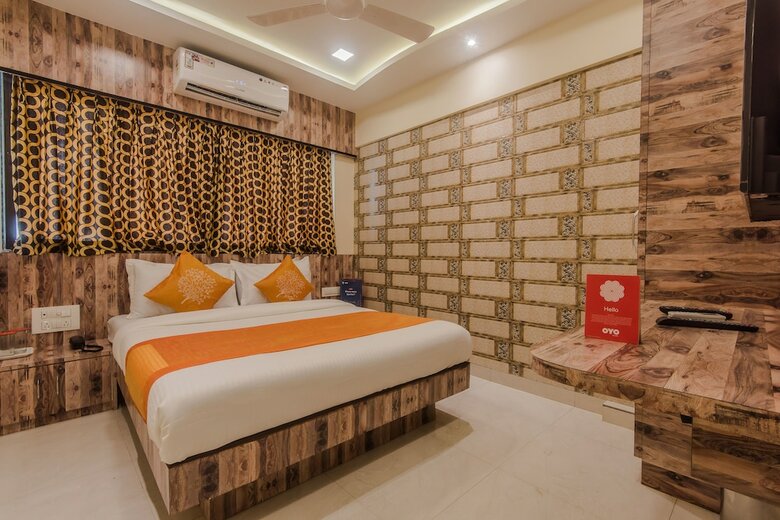 Oyo 10016 Hotel Golden Inn