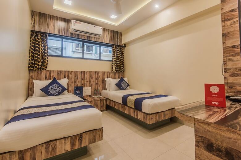 Oyo 10016 Hotel Golden Inn