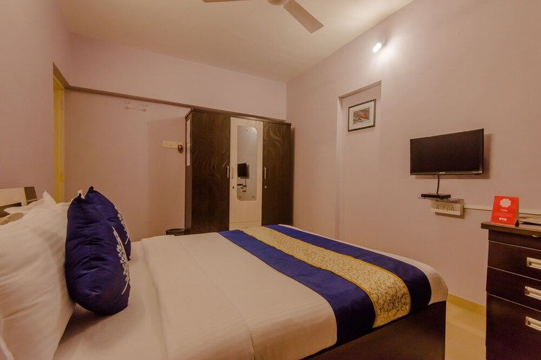 Oyo 10053 Apartment Powai