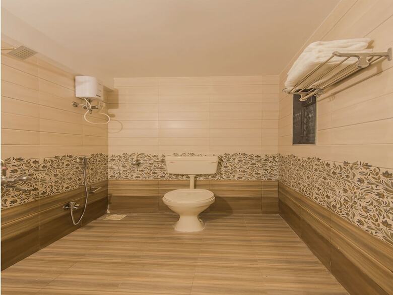 Hotel Oyo 10005 Borivali
