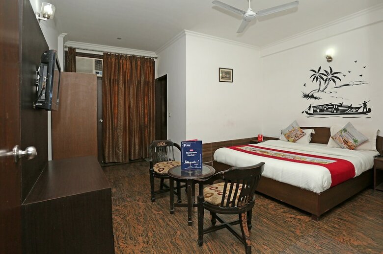 Oyo 474 Hotel Vm Residency