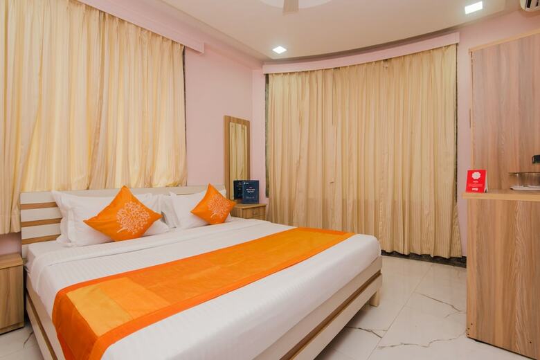 Hotel Oyo 9635 Kharghar