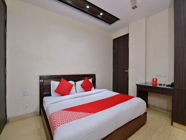 Oyo 466 Hotel Lotus B&B
