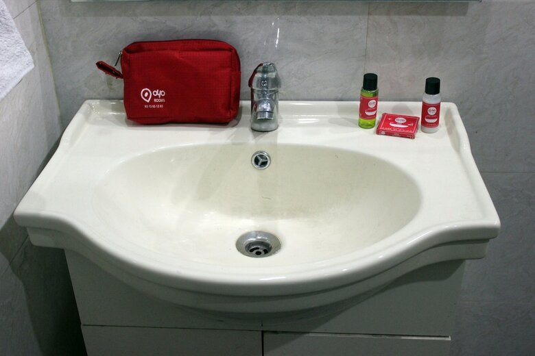 Oyo 466 Hotel Lotus B&B
