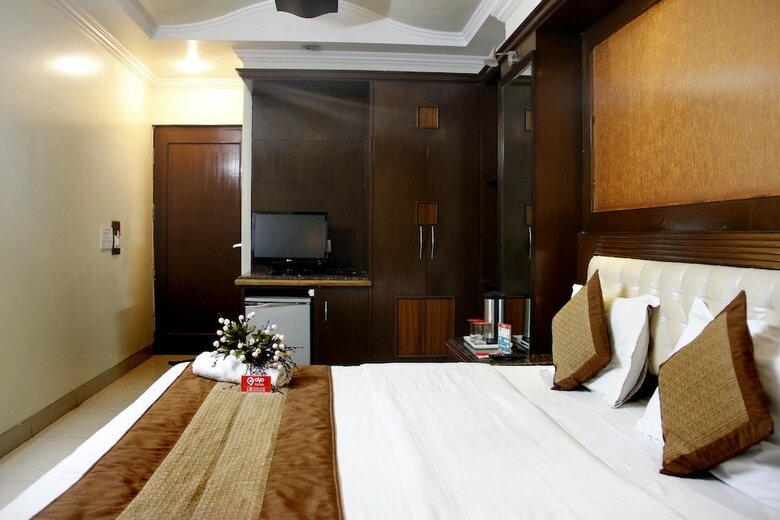 Oyo 10848 Hotel Geeson