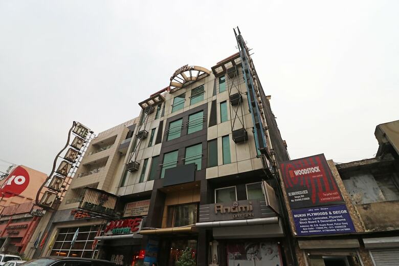 Oyo 10848 Hotel Geeson