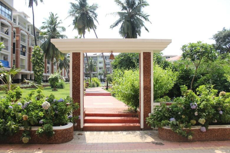 Apartamentos Oyo 9364 Home Modern 2 Bhk Pool View Candolim