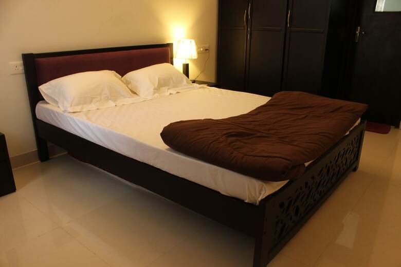 Apartamentos Oyo 9364 Home Modern 2 Bhk Pool View Candolim