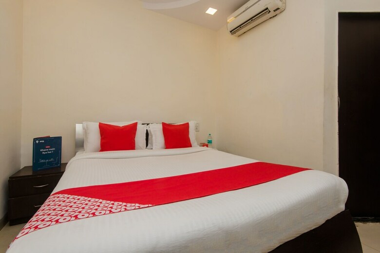 Oyo 10103 Hotel Aviva