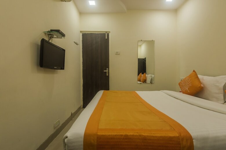 Oyo 10103 Hotel Aviva