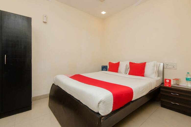 Oyo 10103 Hotel Aviva