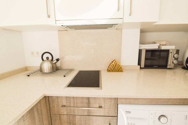 Apartamentos Letmalaga Comedy