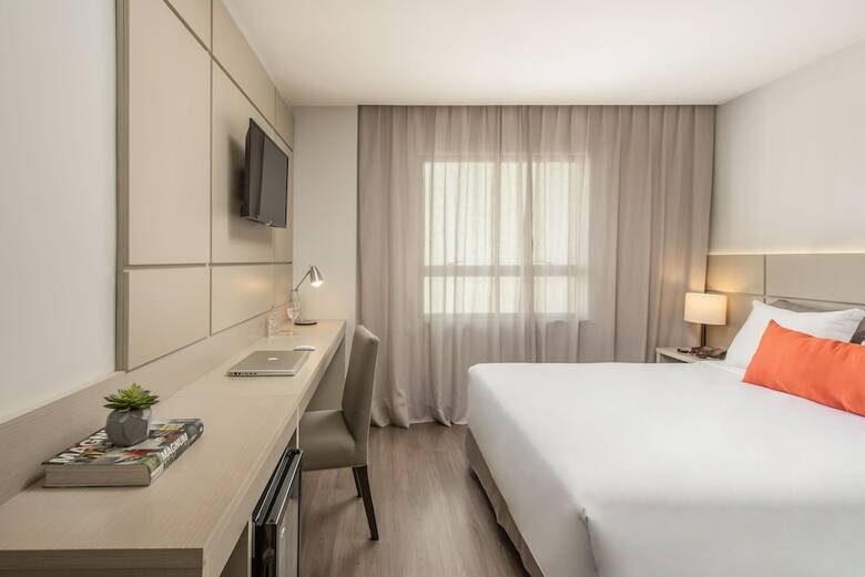 Hotel Intercity Tr�s Rios