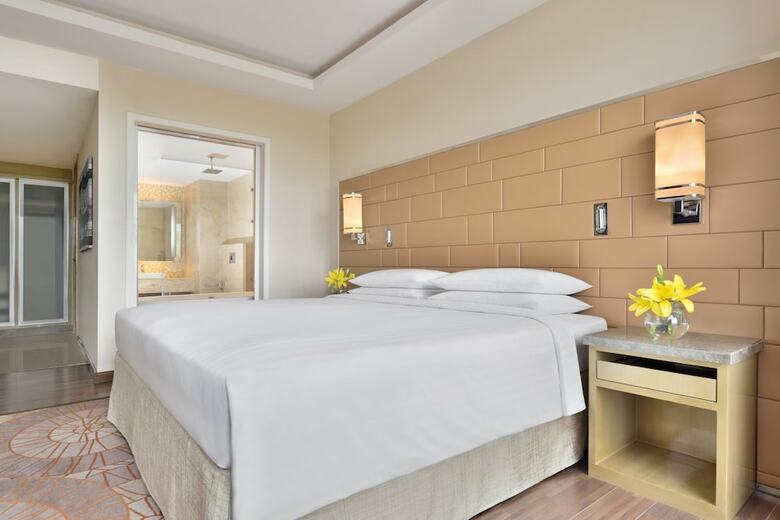 Hotel Courtyard By Marriott Bengaluru Hebbal