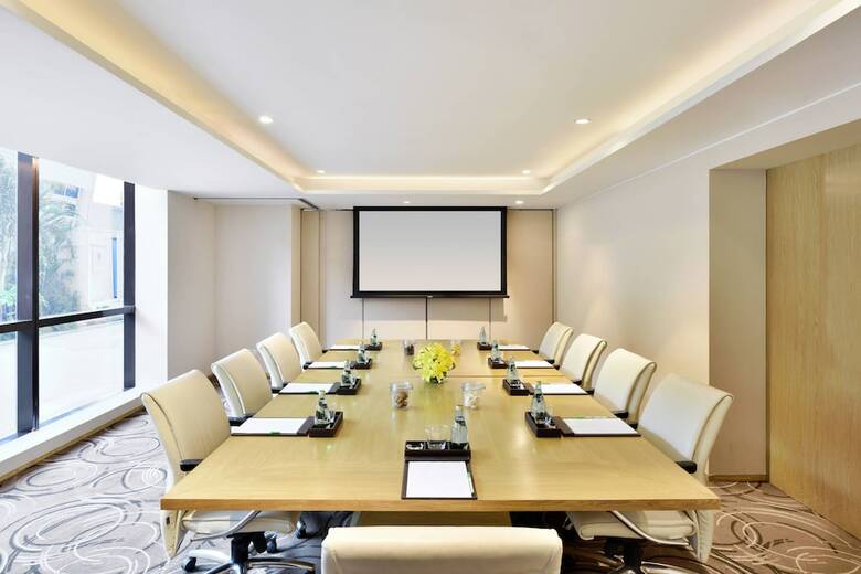 Hotel Courtyard By Marriott Bengaluru Hebbal