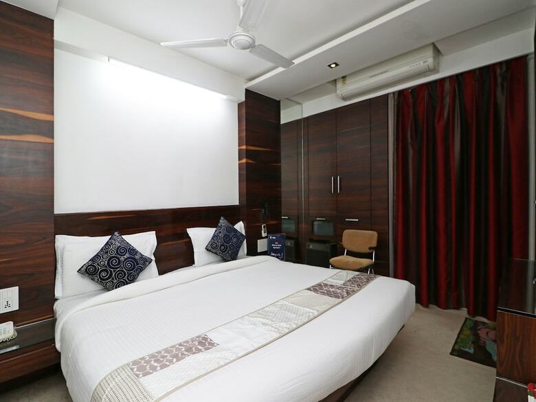 Hotel Oyo 9536 Bee For Home Stay