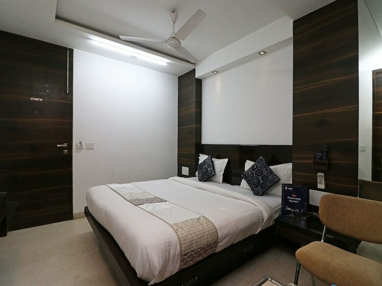Hotel Oyo 9536 Bee For Home Stay